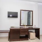 The One Boutique Ξενοδοχείο Mucaj