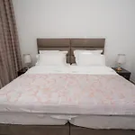 Ξενοδοχείο The One Boutique 4*