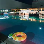 Ξενοδοχείο The One Boutique 4*