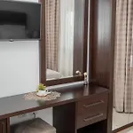 Ξενοδοχείο The One Boutique 4*