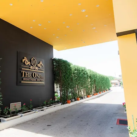 Hotel The One Boutique Mucaj