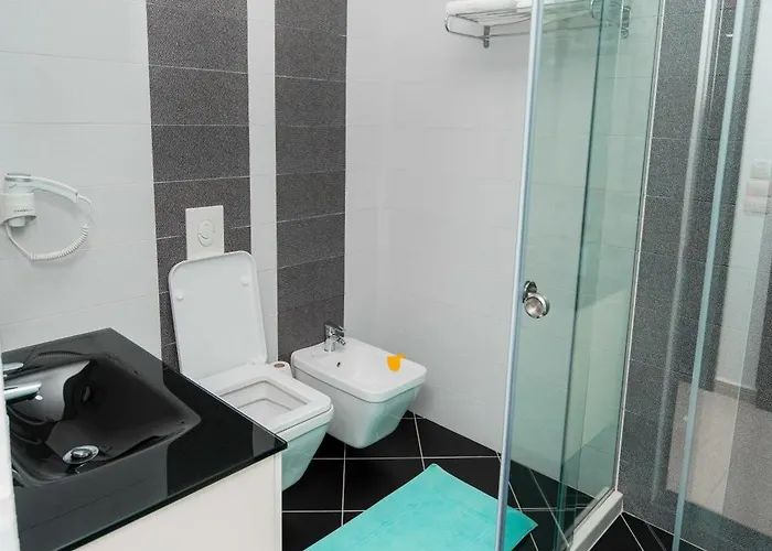 The One Boutique Mucaj