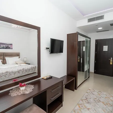 The One Boutique Hotell Mucaj