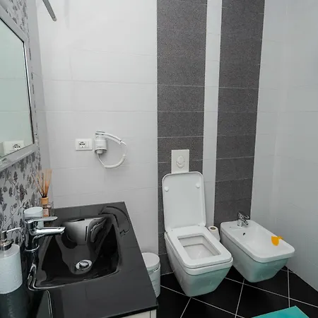 酒店 The One Boutique 4*