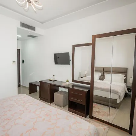 Hotell The One Boutique 4*