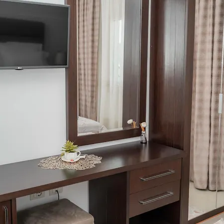 Hotell The One Boutique 4*