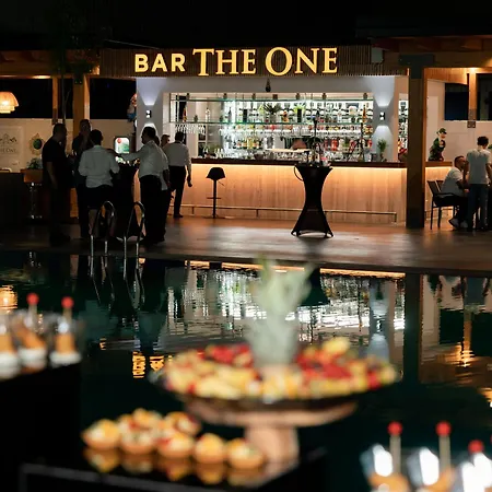 The One Boutique Hotell Mucaj