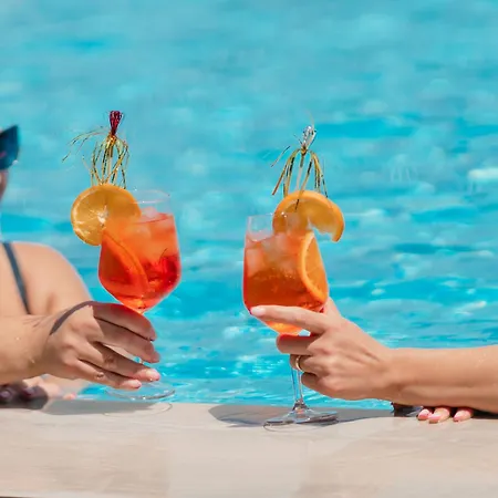 The One Boutique Hotell 4*